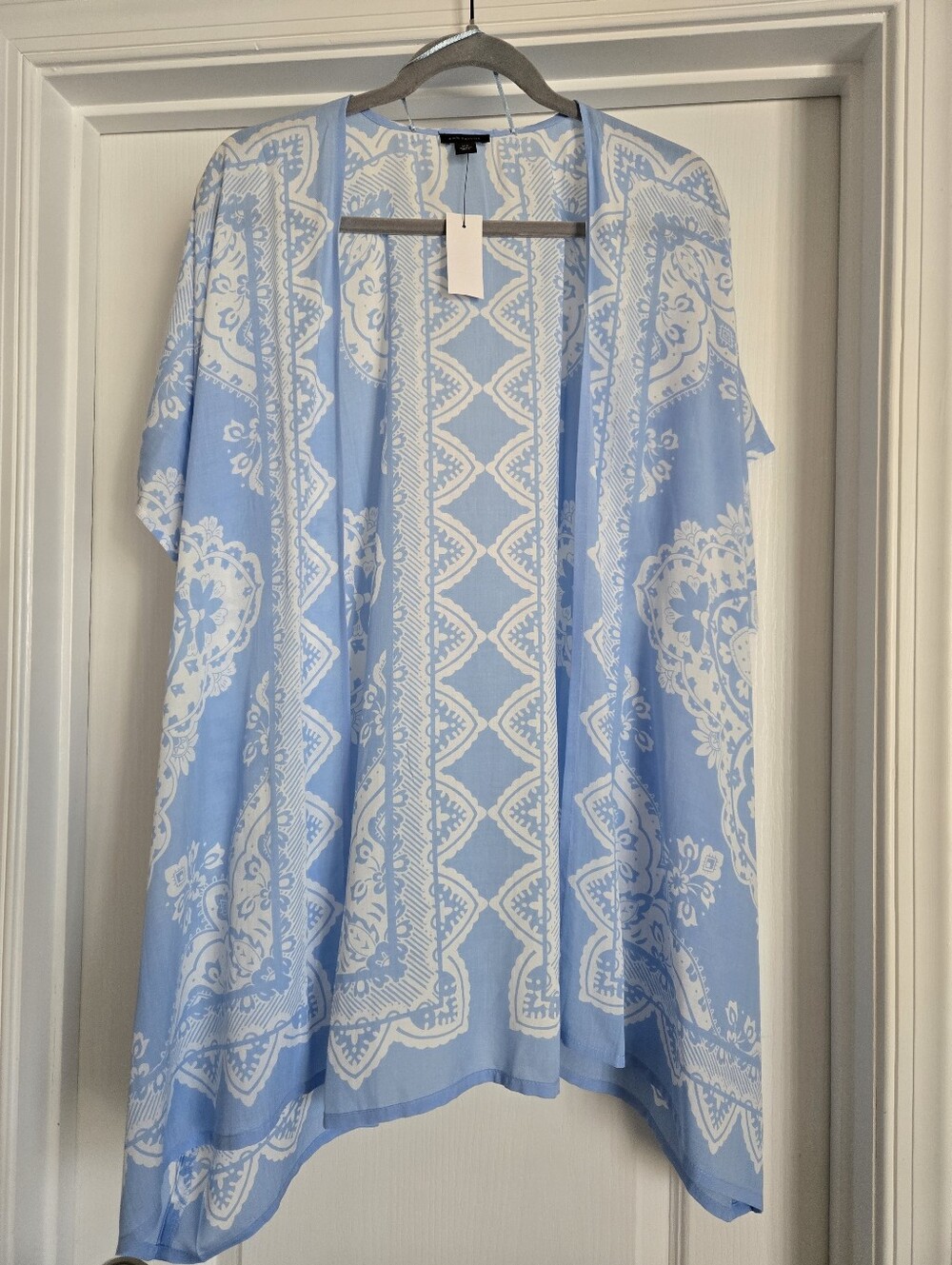 NWT Ann Taylor Ojai Sky Blue & White Tile Pattern Poncho Cover Up Classic Sz M/L
